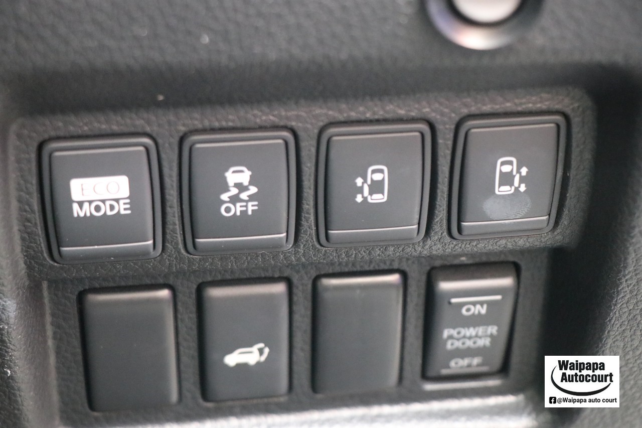 2013 Nissan Elgrand