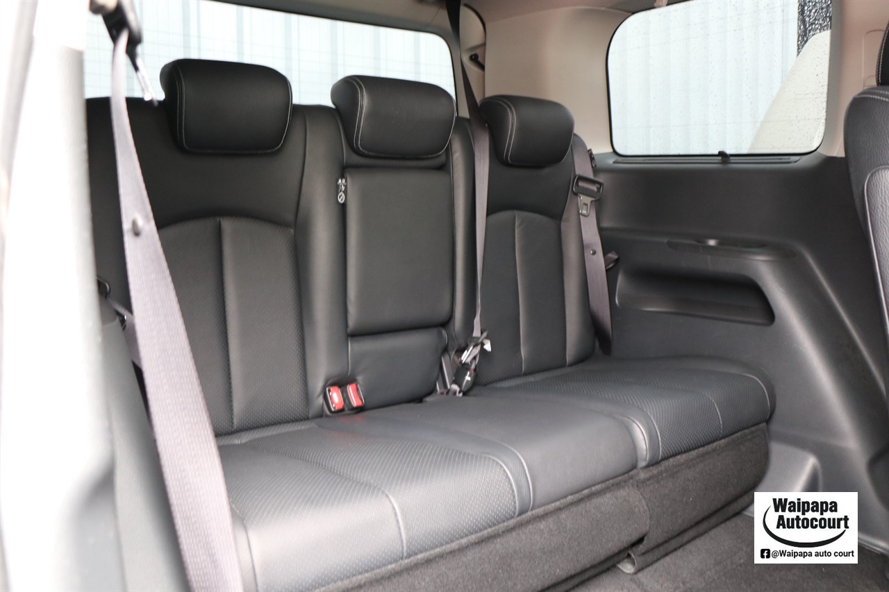 2013 Nissan Elgrand