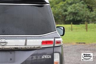 2013 Nissan Elgrand - Thumbnail