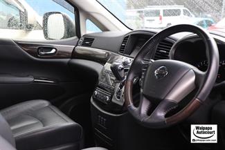 2013 Nissan Elgrand - Thumbnail