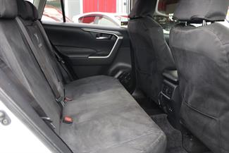 2020 Toyota RAV4 - Thumbnail