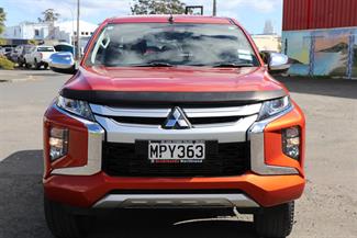 2020 Mitsubishi Triton - Thumbnail