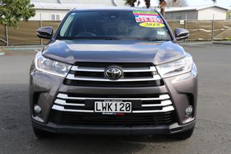2018 Toyota Highlander - Thumbnail
