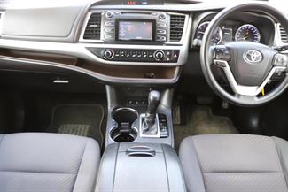 2018 Toyota Highlander - Thumbnail