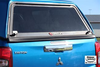 2022 Mitsubishi Triton - Thumbnail