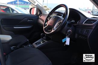 2022 Mitsubishi Triton - Thumbnail