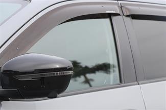 2022 Nissan Navara - Thumbnail
