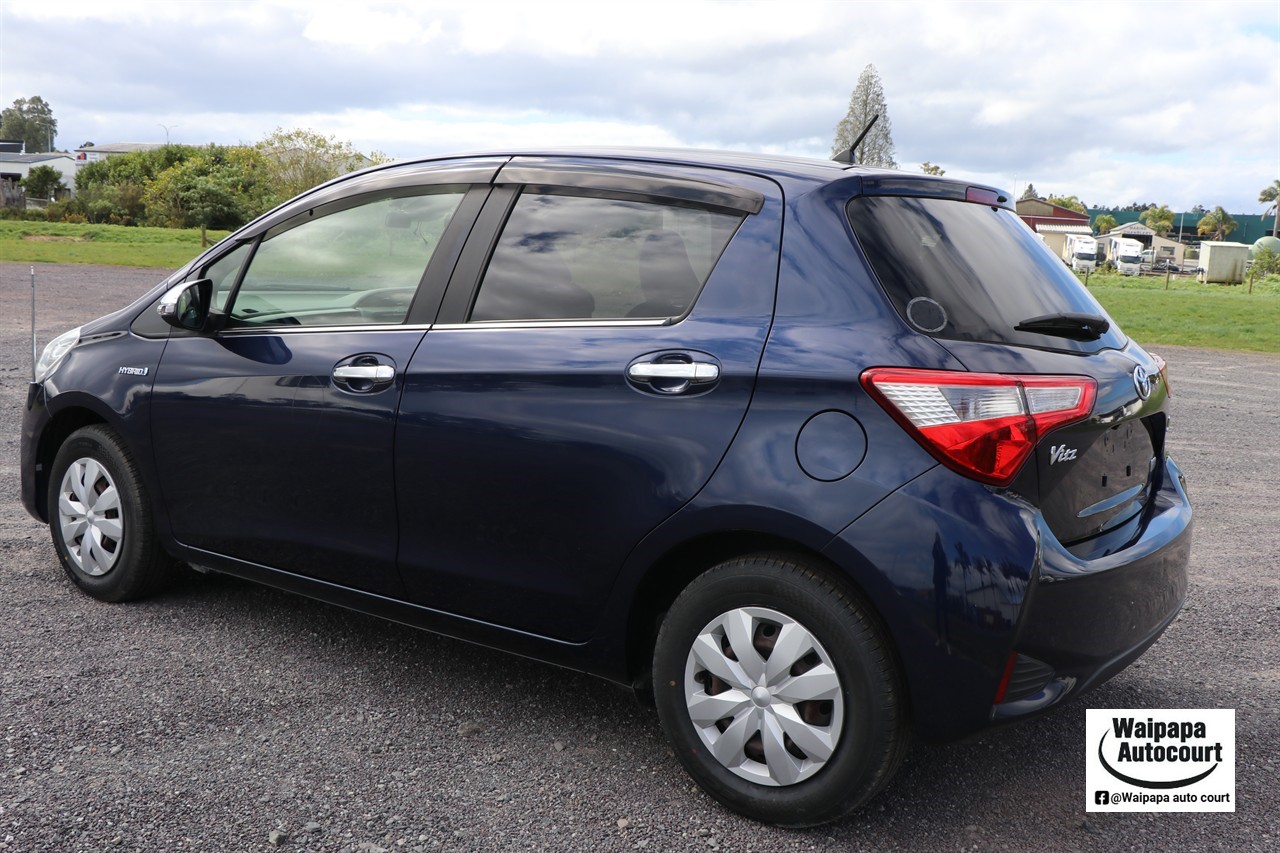 2017 Toyota Vitz