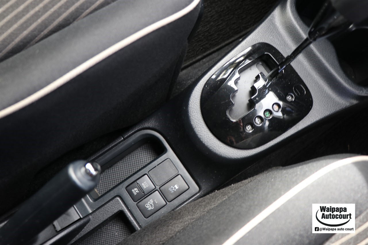 2017 Toyota Vitz