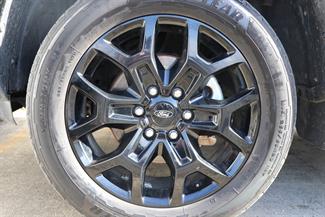 2023 Ford Everest - Thumbnail