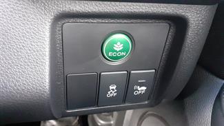 2014 Honda Vezel - Thumbnail