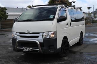 2016 Toyota Hiace - Thumbnail