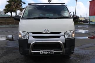 2016 Toyota Hiace - Thumbnail