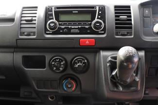 2016 Toyota Hiace - Thumbnail