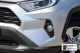 2021 Toyota RAV4 - Thumbnail
