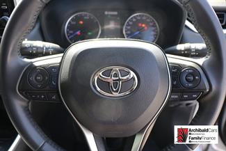 2021 Toyota RAV4 - Thumbnail