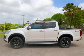 2019 Isuzu D-Max - Thumbnail