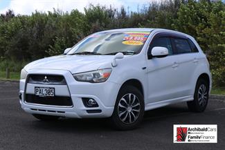 2010 Mitsubishi RVR - Thumbnail