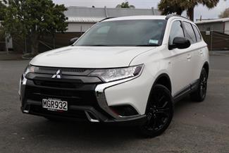 2019 Mitsubishi Outlander - Thumbnail