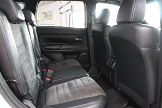 2019 Mitsubishi Outlander - Thumbnail