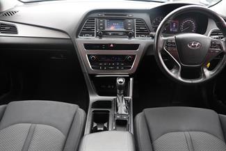 2015 Hyundai Sonata - Thumbnail