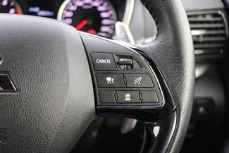 2024 Mitsubishi Eclipse Cross - Thumbnail