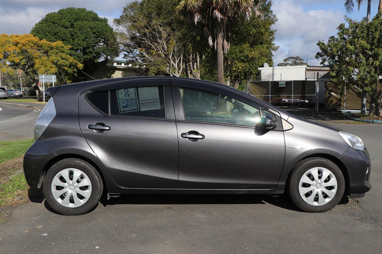 2013 Toyota Aqua