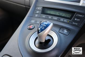 2010 Toyota Prius - Thumbnail
