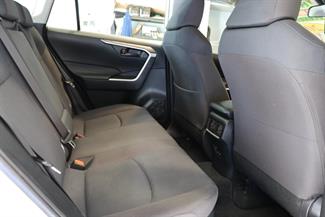 2021 Toyota RAV4 - Thumbnail