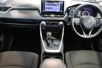 2021 Toyota RAV4 - Thumbnail