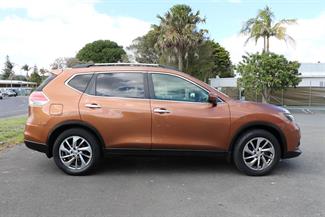 2014 Nissan X-Trail - Thumbnail