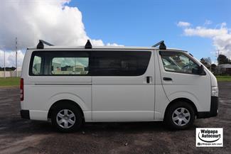2018 Toyota Regius - Thumbnail