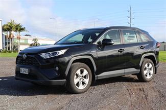 2021 Toyota RAV4 - Thumbnail