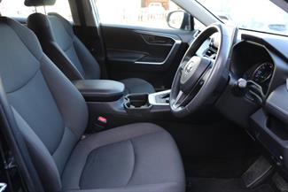 2021 Toyota RAV4 - Thumbnail