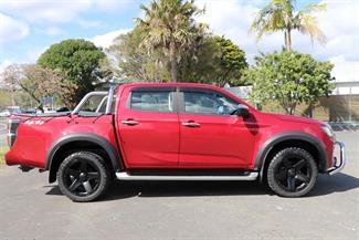 2021 Isuzu D-Max - Thumbnail