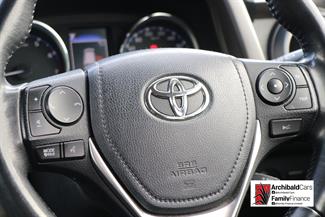 2018 Toyota RAV4 - Thumbnail