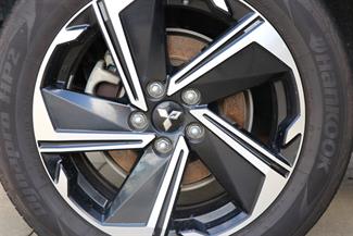 2022 Mitsubishi Eclipse Cross - Thumbnail