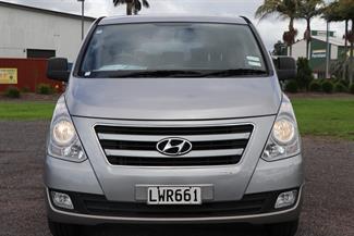 2019 Hyundai Imax - Thumbnail