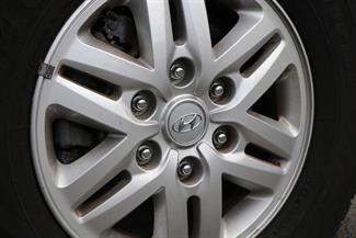 2019 Hyundai Imax - Thumbnail