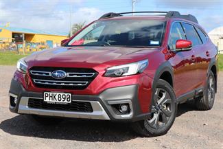 2022 Subaru Outback - Thumbnail