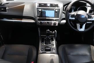 2018 Subaru Outback - Thumbnail