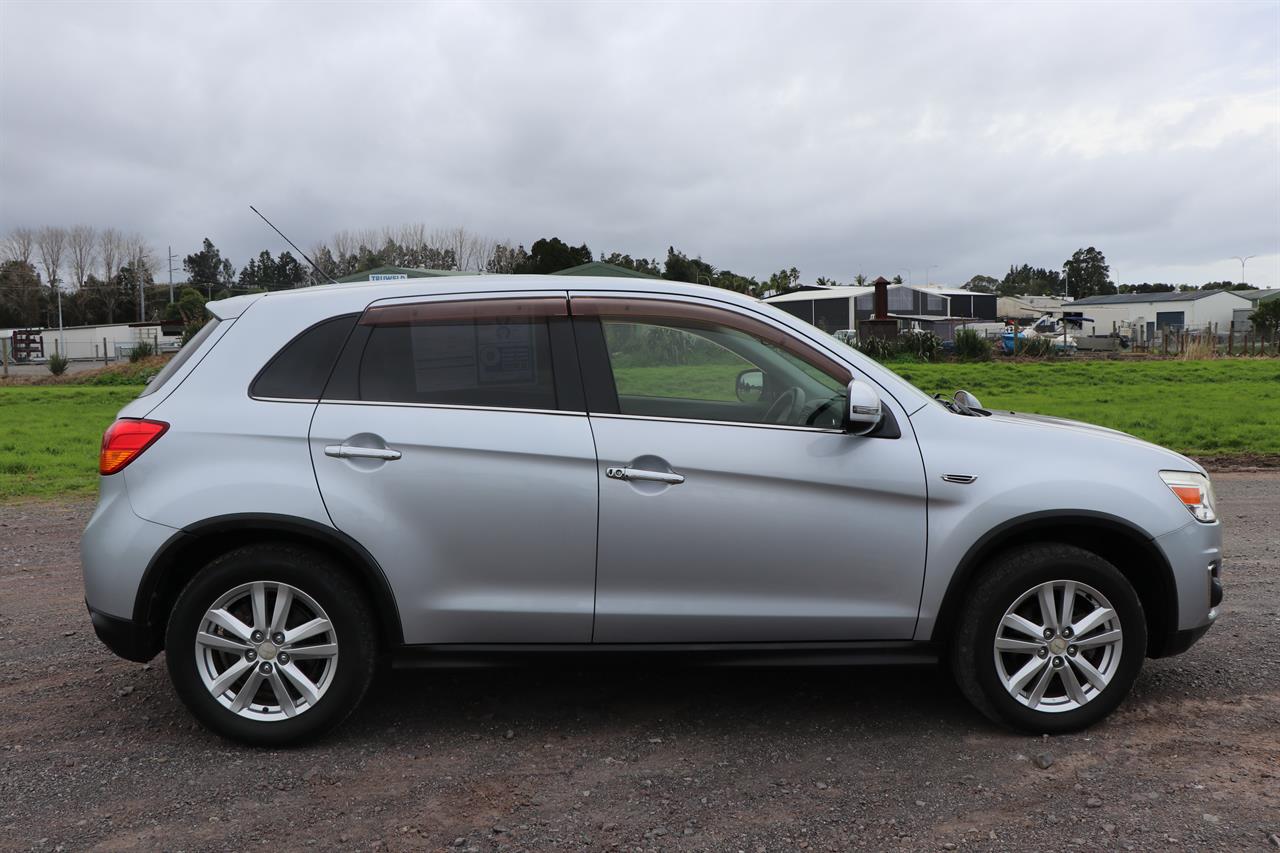 2014 Mitsubishi RVR