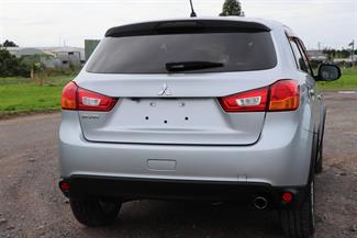 2014 Mitsubishi RVR - Thumbnail