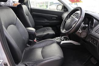 2014 Mitsubishi RVR - Thumbnail