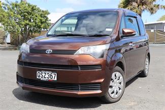 2012 Toyota Spade - Thumbnail