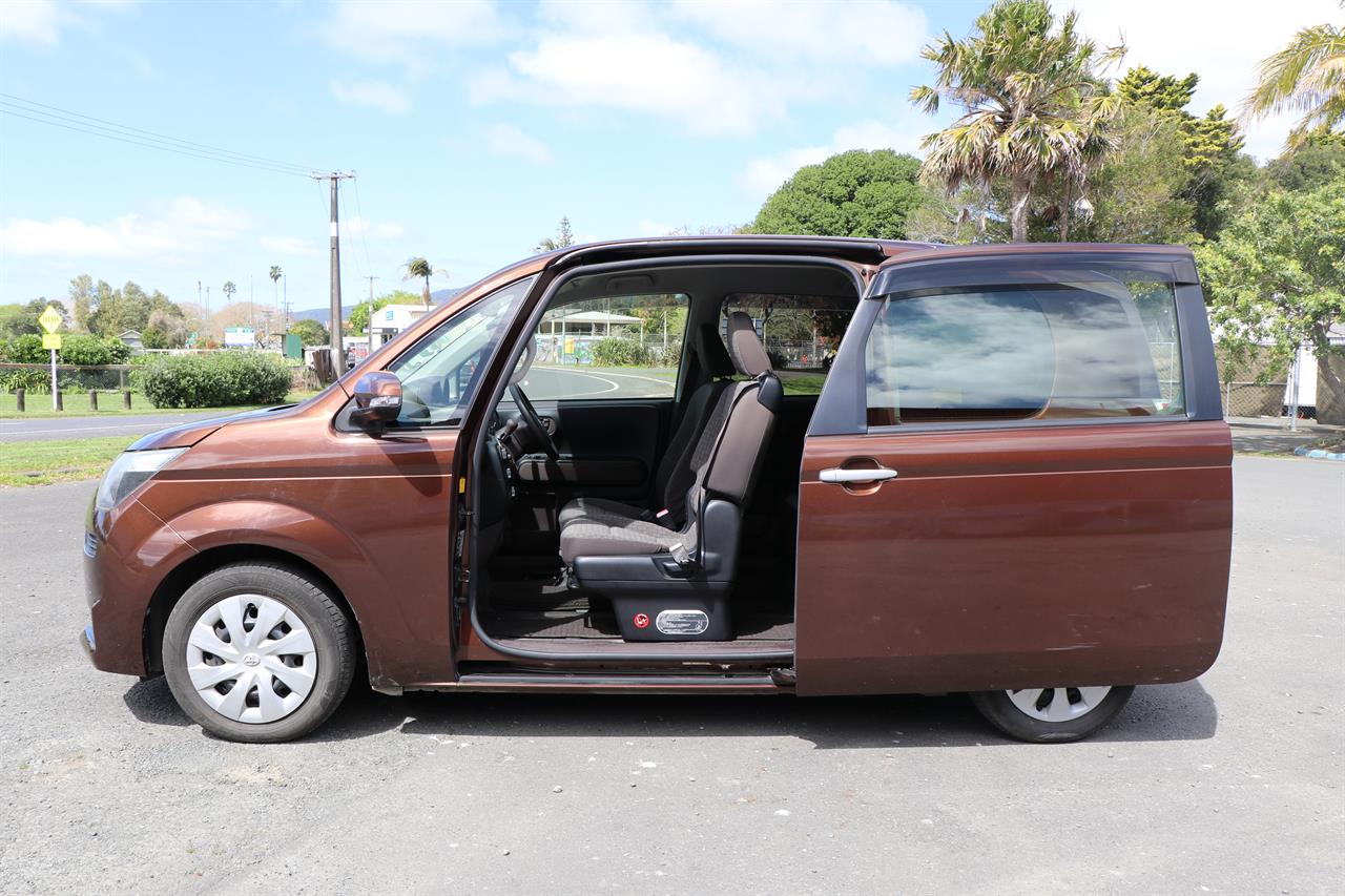 2012 Toyota Spade