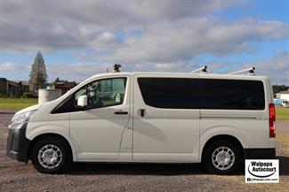 2021 Toyota Hiace - Thumbnail