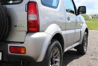 2018 Suzuki Jimny - Thumbnail