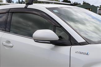 2017 Toyota C-Hr - Thumbnail