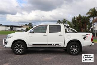 2015 Toyota Hilux - Thumbnail